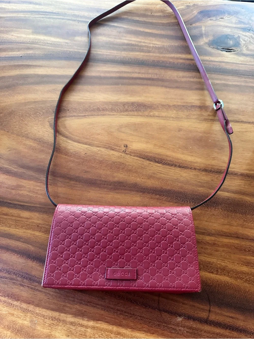 GUCCI Micro Guccissima GG Embossed Logo Crossbody Wallet On Chain Bag Purse - Picture 1 of 6